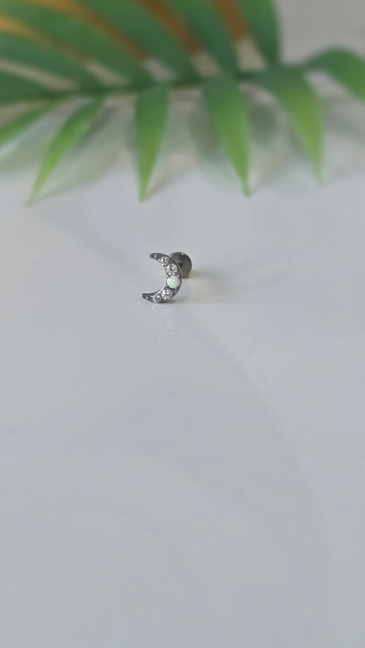 Piercing Lune strass Labret Titane avec Cristal Zircon, 1,2×8mm