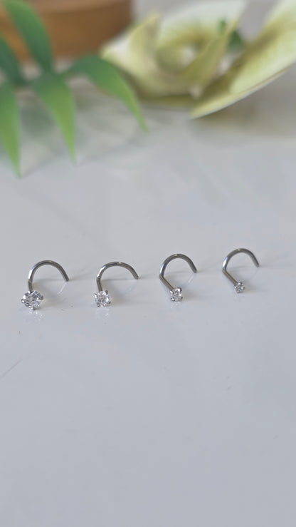 Piercing nez Strass griffe tire bouchon