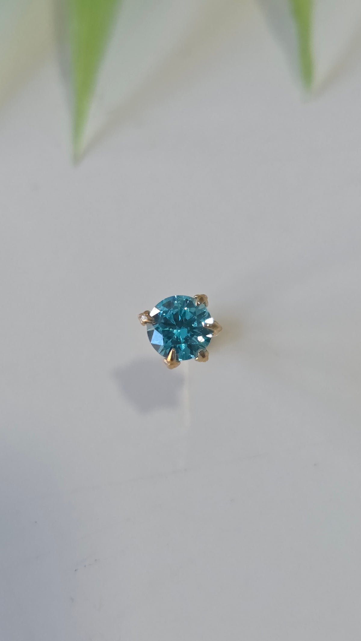 Piercing Labret Strass bleu 6mm