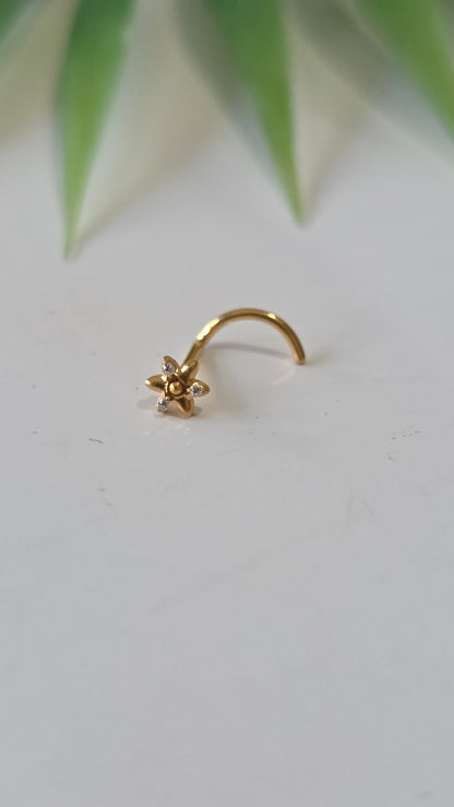 Piercing nez fleur tire bouchon