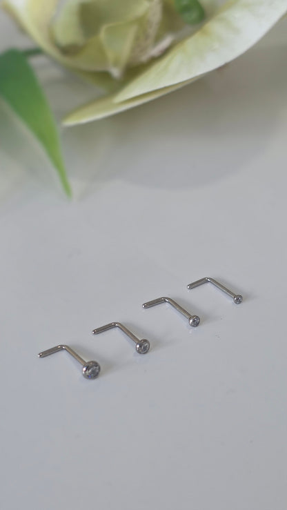Piercing nez T Strass