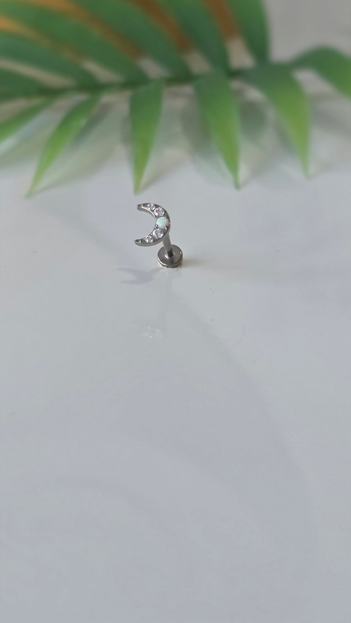 Piercing Lune strass Labret Titane avec Cristal Zircon, 1,2×8mm