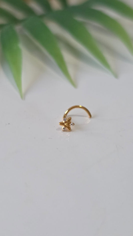 Piercing nez fleur tire bouchon