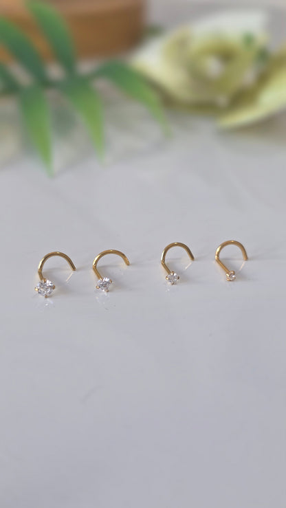 Piercing nez Strass griffe tire bouchon