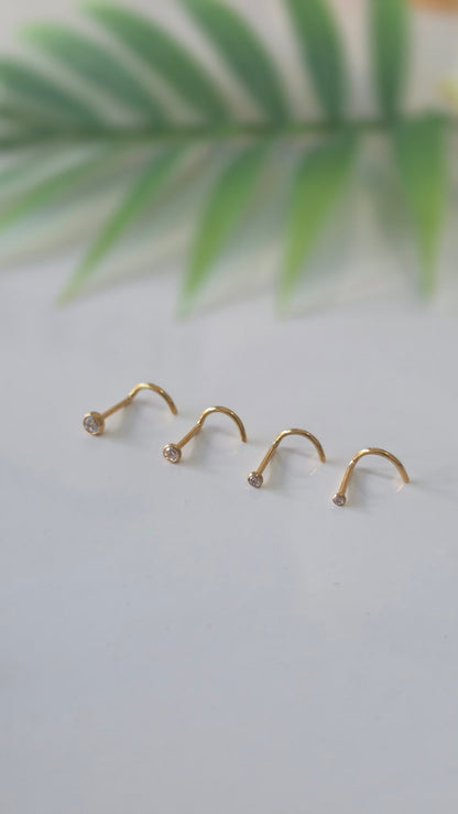 Piercing nez Strass tire bouchon