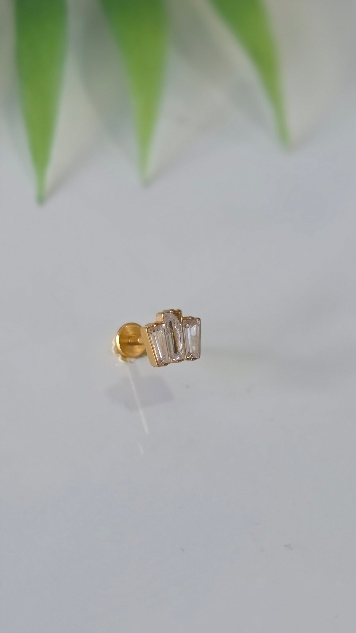 Piercing Labret Trio Strass carré Titane