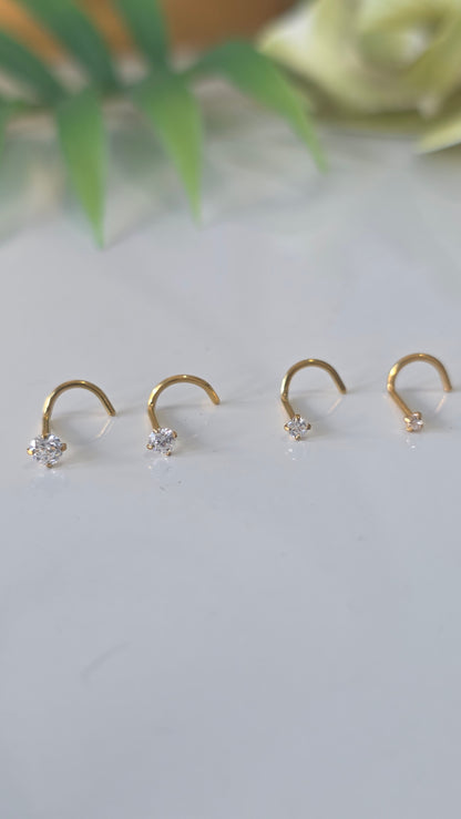 Piercing nez Strass griffe tire bouchon