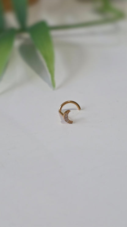 Piercing nez lune tire bouchon