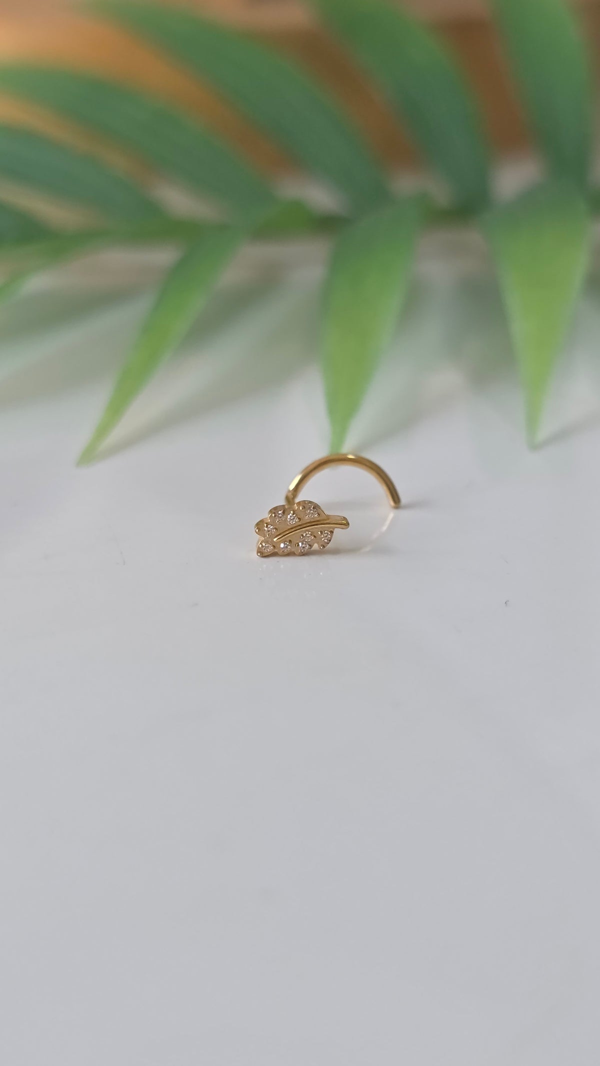 Piercing nez Feuille tire bouchon