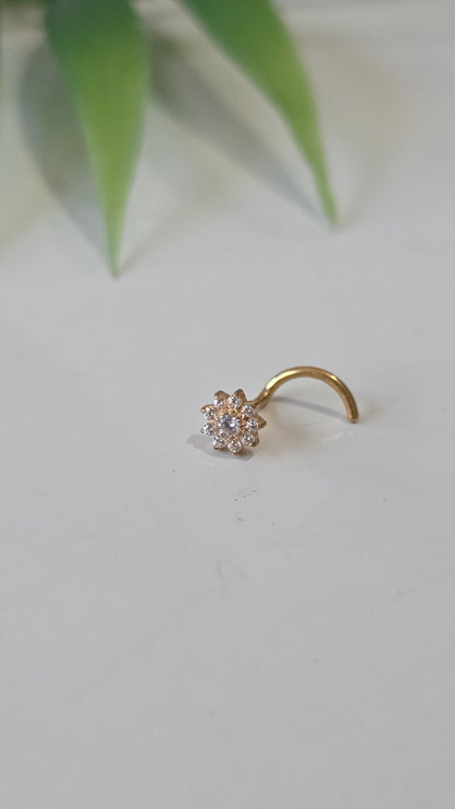Piercing marguerite strass tire bouchon
