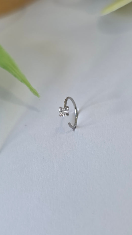 Piercing Anneau strass coeur Nez ou Lobe