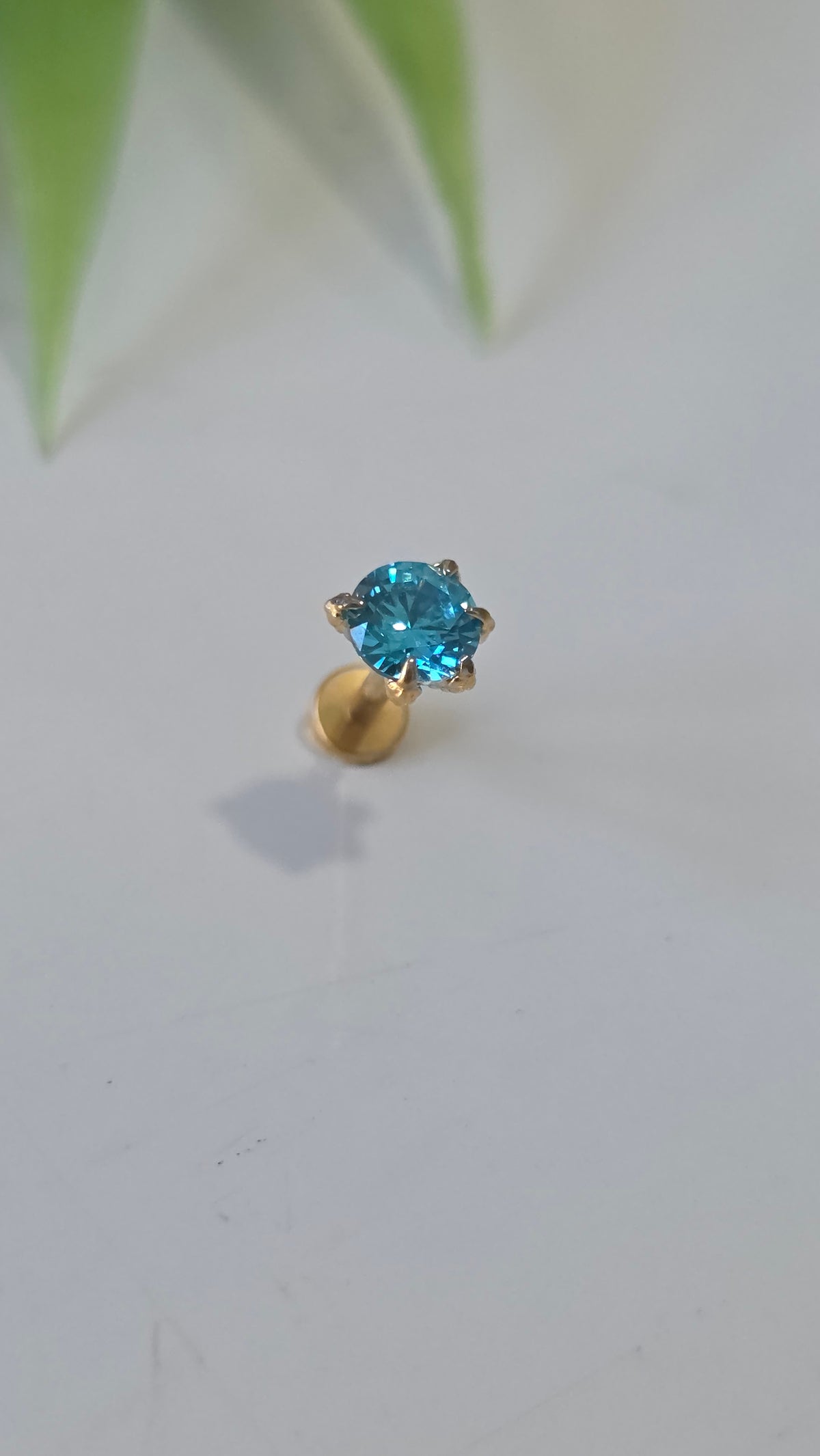 Piercing Labret Strass bleu 6mm