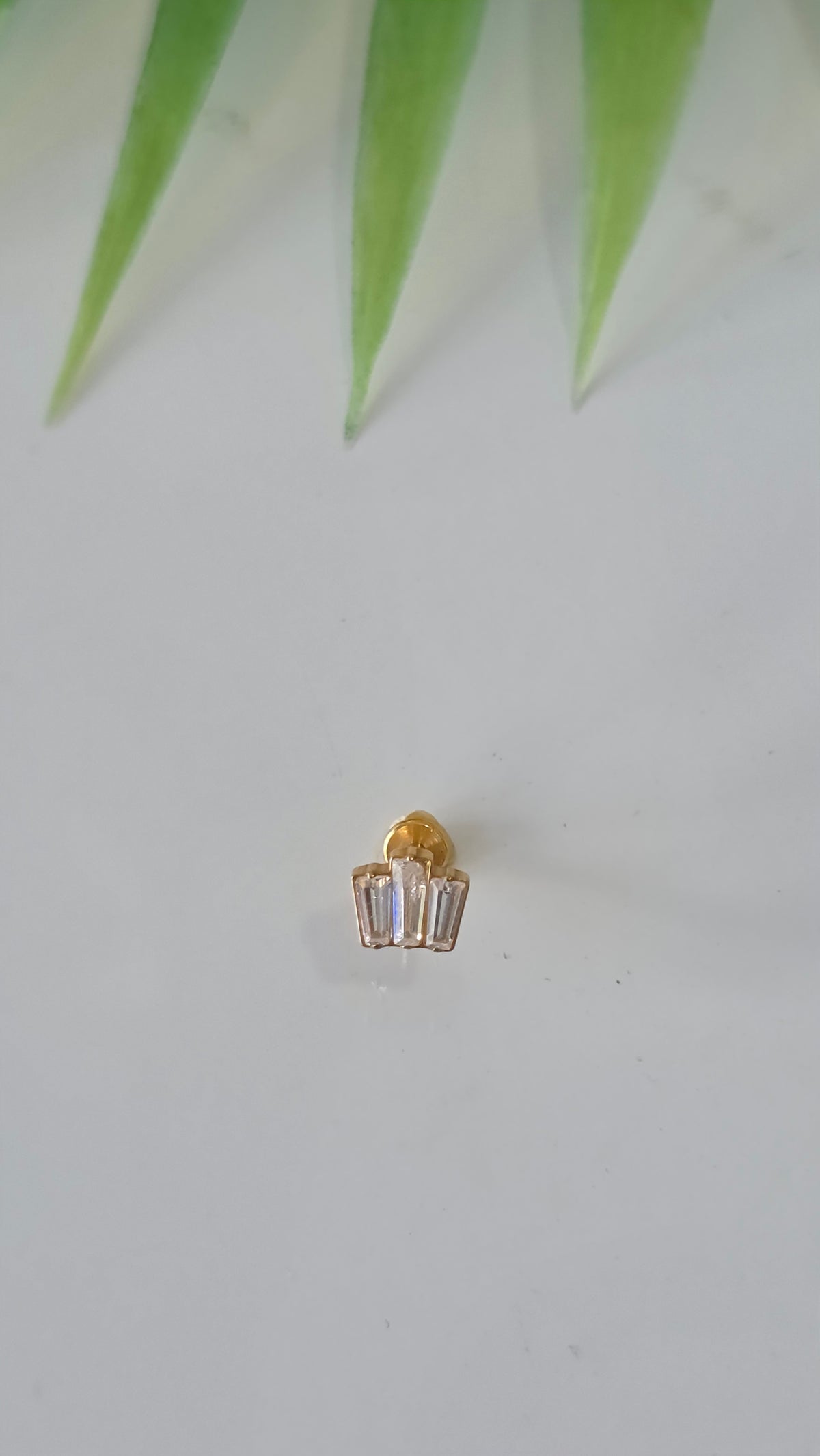 Piercing Labret Trio Strass carré Titane